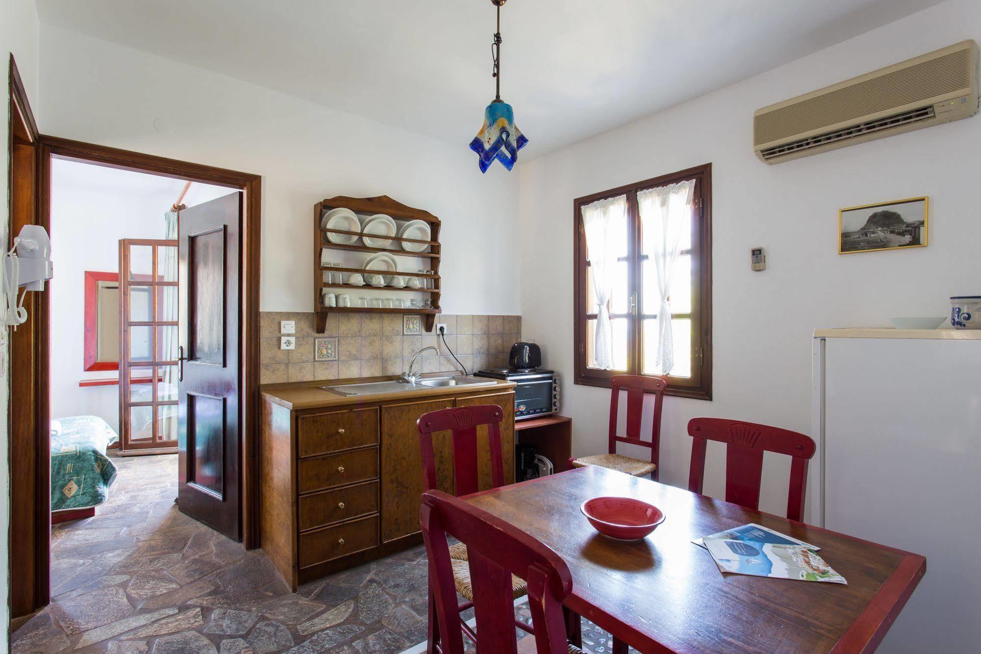 Monemvasia Village Luaran gambar